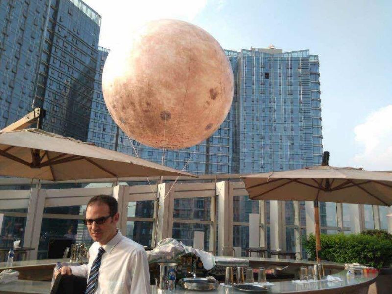 2.5m moon balloon 2 | Tachen Innovation