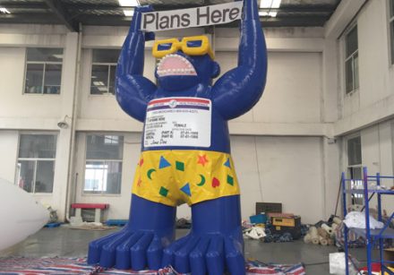 6.5m&21.6ft high USA Plans Here Inflatable Gorilla with Medicare Card