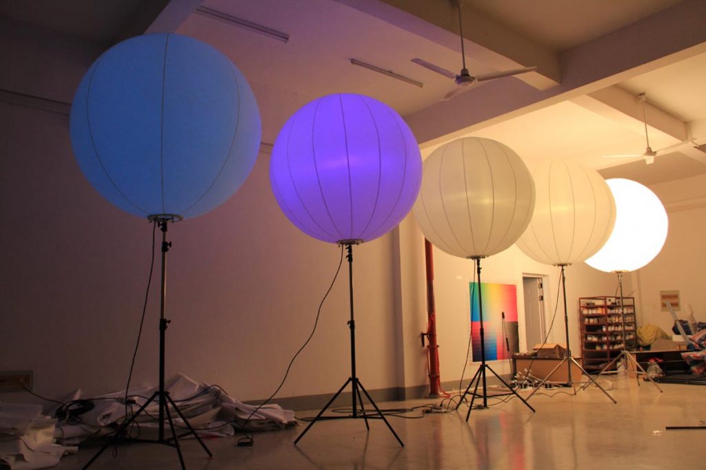 Lighted Balloon Stand In RGB LED Lighting Cinema Balloons, Light Balloons,Grip Cloud Balloons
