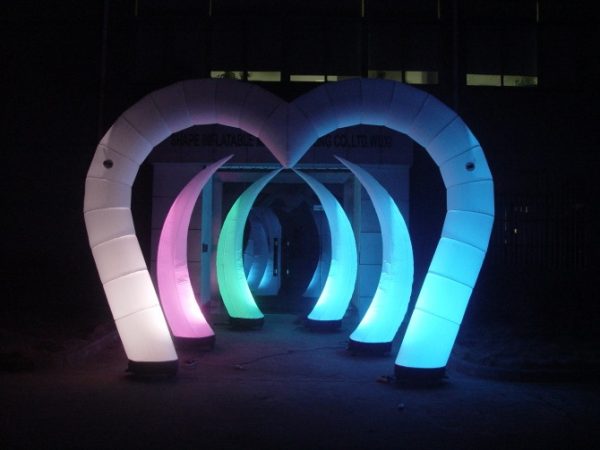 Heart Shape Inflatable Arch Lighting - Image 2