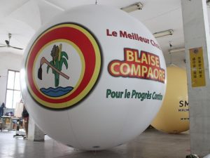 Read more about the article Helium Advertising Balloons