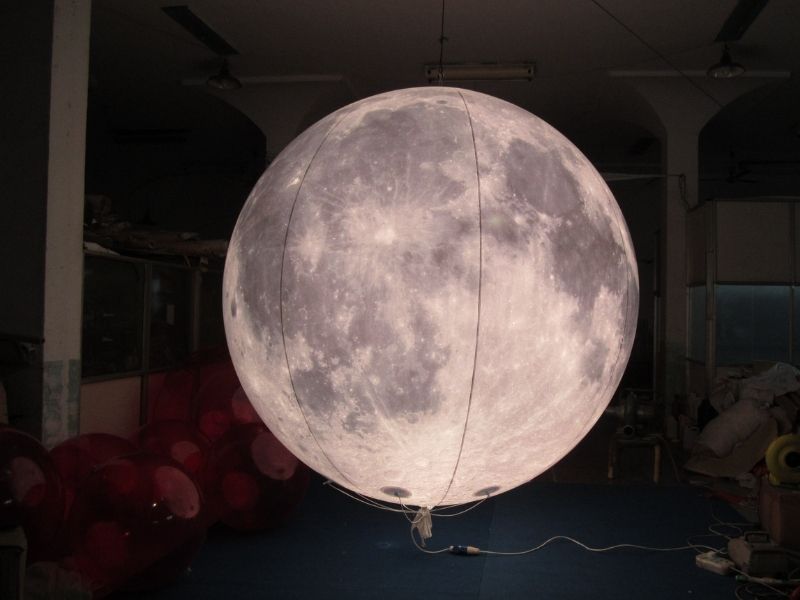 3m moon balloon with light 4 | Tichuan