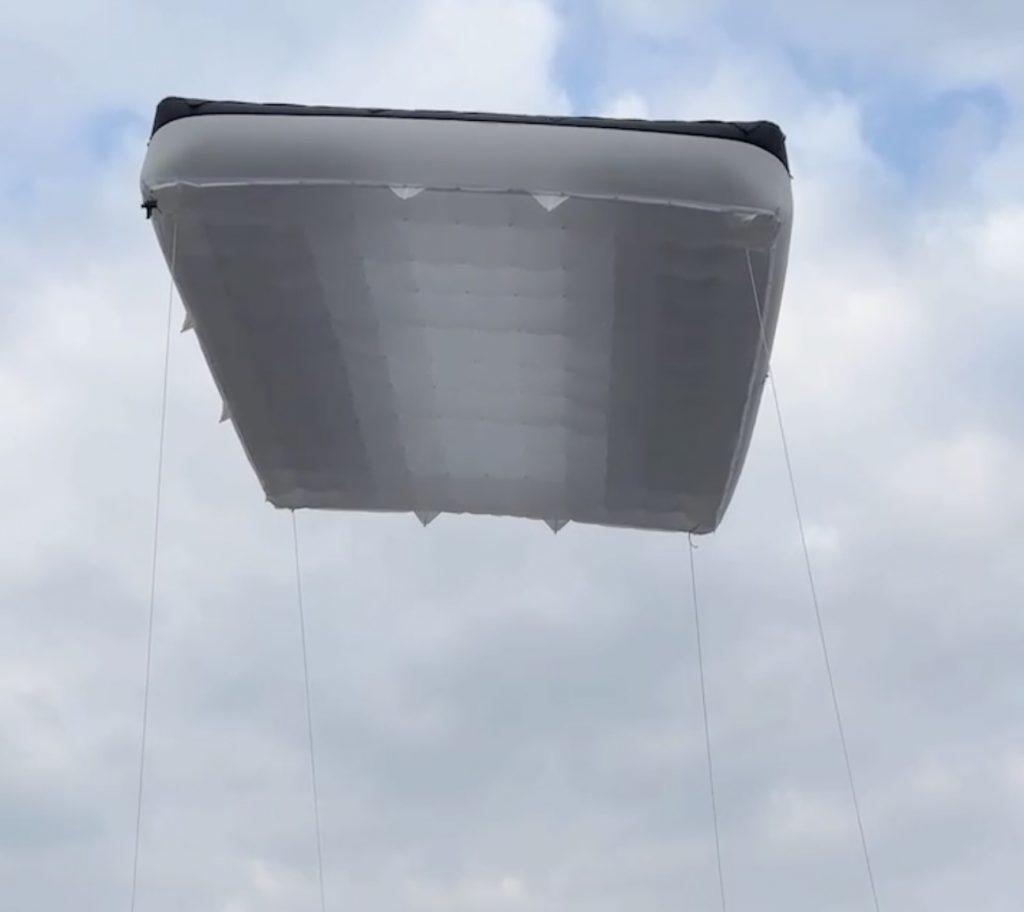 Film Lighting | Grip Cloud Balloon Black | Balloon | Blimp | Inflatable | Helium Compressor | Tichuan Internatioanal Grip Cloud Balloon Black Fly