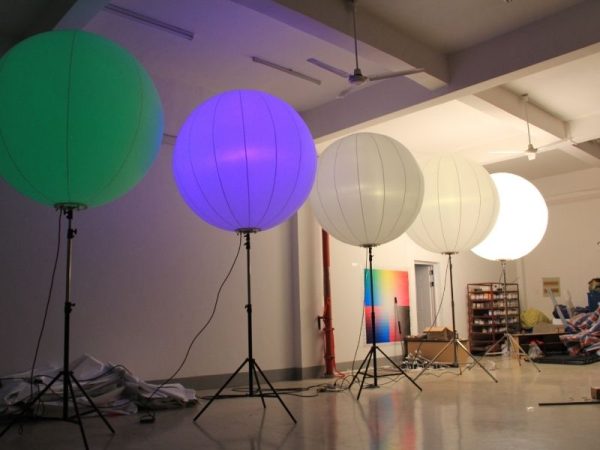 rgb-led-tripod-stand-balloon-04.jpg