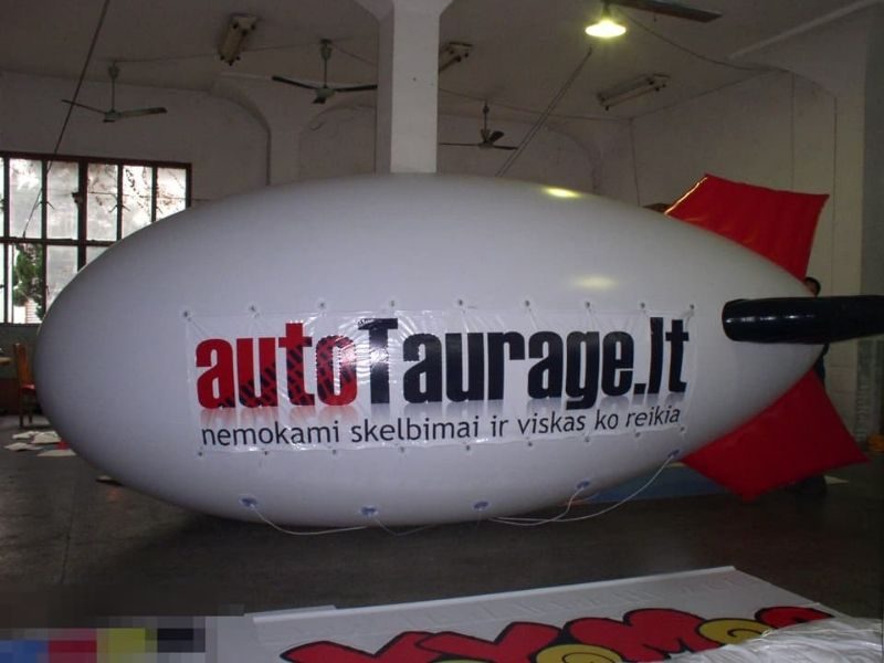 auto advertising blimp